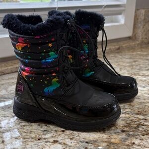 Totes Black Winter Boots with Pink Logo
